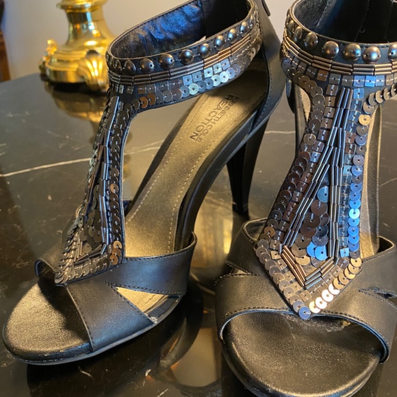 Kenneth Cole T Strap Embellished Heels - Picture 6 of 6